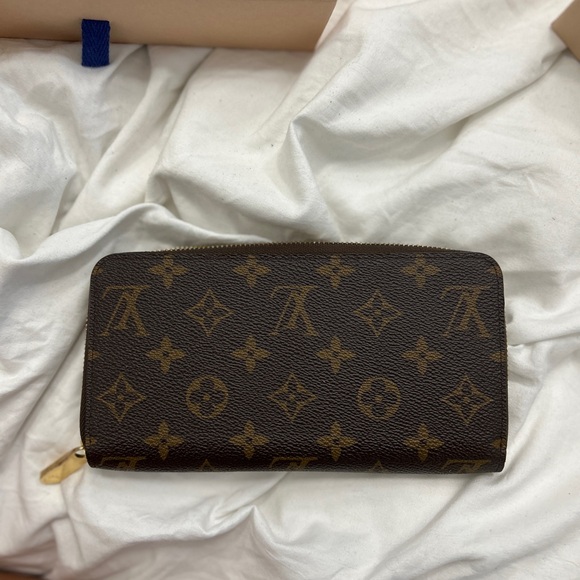 Louis Vuitton Zippy Wallet Coquelicot - Picture 2 of 7